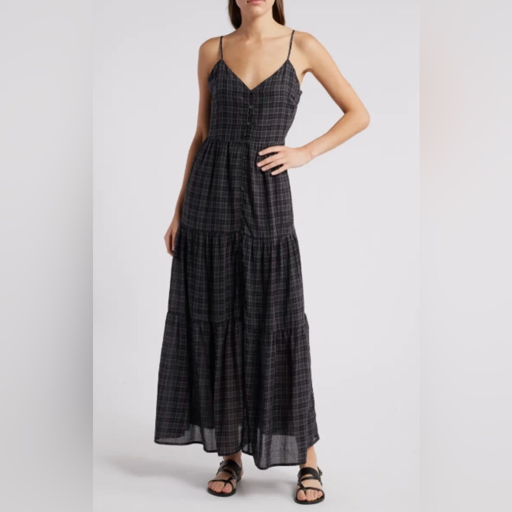 🖤 FRONT BUTTON TIERED MAXI DRESS 🖤